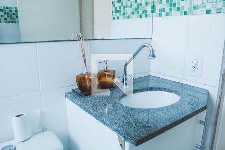 Banheiro de apartamento para alugar com 2 quartos, 45m² em Loteamento City Jaragua, São Paulo