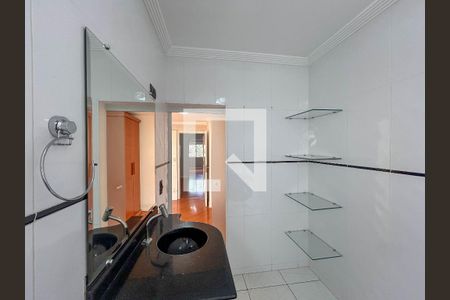 Casa para alugar com 220m², 2 quartos e 1 vaga Casa para alugar com 220m², 2 quartos e 1 vagaBanheiro da Suíte