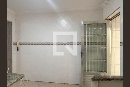 Casa para alugar com 220m², 2 quartos e 1 vaga Casa para alugar com 220m², 2 quartos e 1 vagaCozinha