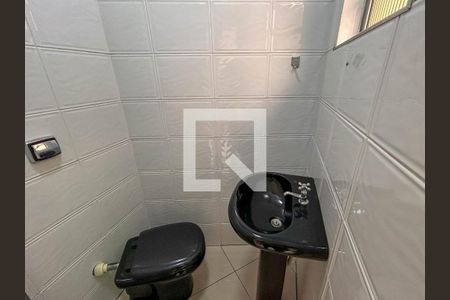 Casa para alugar com 220m², 2 quartos e 1 vaga Casa para alugar com 220m², 2 quartos e 1 vagaLavabo