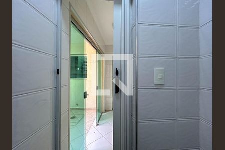 Casa para alugar com 220m², 2 quartos e 1 vaga Casa para alugar com 220m², 2 quartos e 1 vagaLavabo