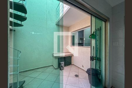 Casa para alugar com 220m², 2 quartos e 1 vaga Casa para alugar com 220m², 2 quartos e 1 vagaÁrea de Serviço