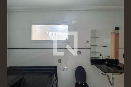 Casa para alugar com 220m², 2 quartos e 1 vaga Casa para alugar com 220m², 2 quartos e 1 vagaBanheiro da Suíte