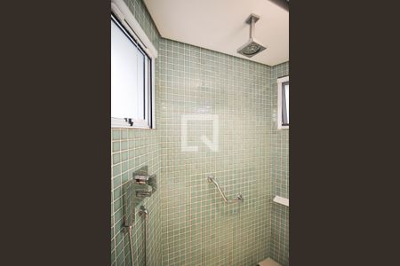 Apartamento à venda com 220m², 3 quartos e 2 vagas Apartamento à venda com 220m², 3 quartos e 2 vagasBanheiro de Suíte 1