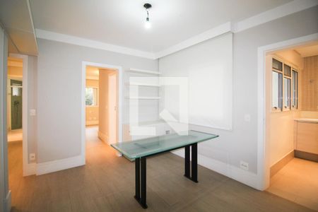 Apartamento à venda com 220m², 3 quartos e 2 vagas Apartamento à venda com 220m², 3 quartos e 2 vagasCorredor