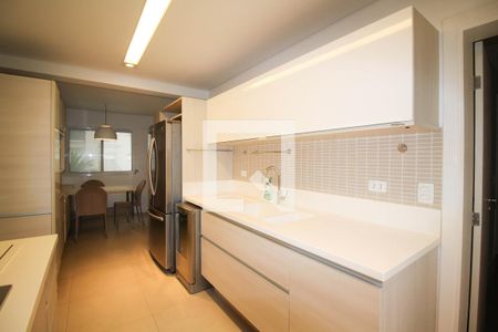 Apartamento à venda com 220m², 3 quartos e 2 vagas Apartamento à venda com 220m², 3 quartos e 2 vagasCozinha