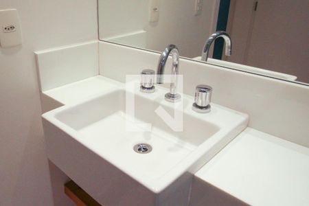 Apartamento à venda com 220m², 3 quartos e 2 vagas Apartamento à venda com 220m², 3 quartos e 2 vagasBanheiro de Suíte 3