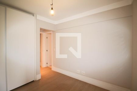 Apartamento à venda com 220m², 3 quartos e 2 vagas Apartamento à venda com 220m², 3 quartos e 2 vagasSuíte 2