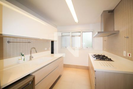 Apartamento à venda com 220m², 3 quartos e 2 vagas Apartamento à venda com 220m², 3 quartos e 2 vagasCozinha