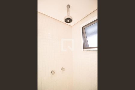 Apartamento à venda com 220m², 3 quartos e 2 vagas Apartamento à venda com 220m², 3 quartos e 2 vagasBanheiro de Suíte 2