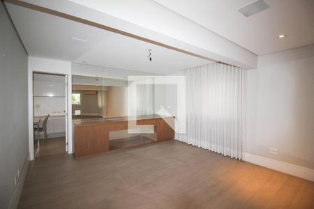 Sala de apartamento à venda com 3 quartos, 220m² em Chácara Itaim, São Paulo