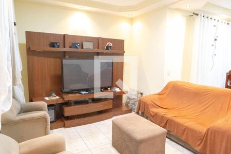 Casa para alugar com 600m², 3 quartos e 4 vagas Casa para alugar com 600m², 3 quartos e 4 vagasSala