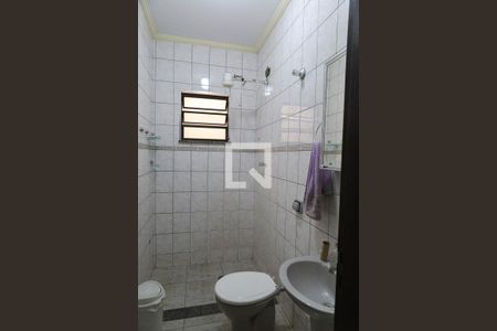 Casa para alugar com 600m², 3 quartos e 4 vagas Casa para alugar com 600m², 3 quartos e 4 vagasBanheiro 2