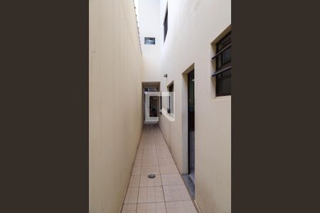 Corredor de casa para alugar com 3 quartos, 600m² em Parque Continental I, Guarulhos