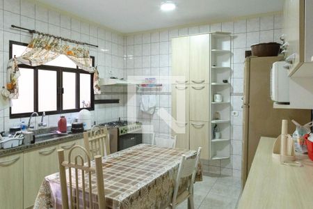 Casa para alugar com 600m², 3 quartos e 4 vagas Casa para alugar com 600m², 3 quartos e 4 vagasCozinha