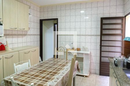 Casa para alugar com 600m², 3 quartos e 4 vagas Casa para alugar com 600m², 3 quartos e 4 vagasCozinha