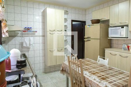 Casa para alugar com 600m², 3 quartos e 4 vagas Casa para alugar com 600m², 3 quartos e 4 vagasCozinha