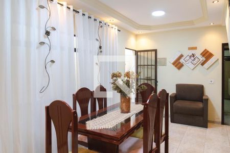 Casa para alugar com 600m², 3 quartos e 4 vagas Casa para alugar com 600m², 3 quartos e 4 vagasSala