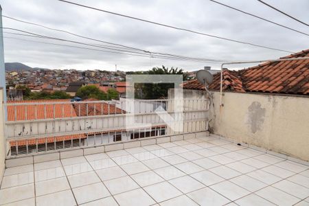 Casa para alugar com 600m², 3 quartos e 4 vagas Casa para alugar com 600m², 3 quartos e 4 vagasVaranda Sala 2