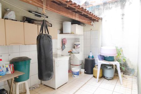 Área de Serviço de casa para alugar com 3 quartos, 600m² em Parque Continental I, Guarulhos