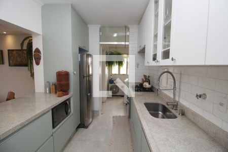 Apartamento à venda com 96m², 3 quartos e 2 vagasCozinha