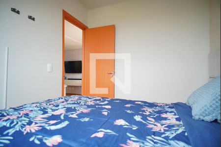 Quarto 1 de apartamento à venda com 2 quartos, 45m² em Rubem Berta, Porto Alegre
