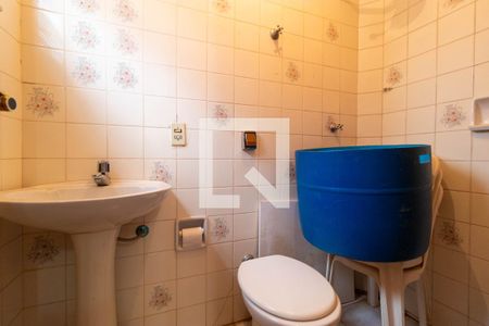 Casa à venda com 280m², 4 quartos e 5 vagasBanheiro de Serviço