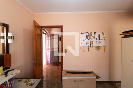 Casa à venda com 280m², 4 quartos e 5 vagasEscritório