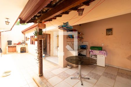 Casa à venda com 280m², 4 quartos e 5 vagasChurrasqueira