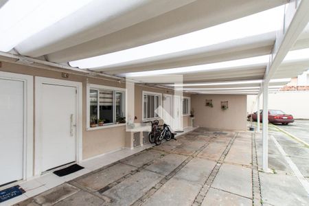 Casa de condomínio para alugar com 120m², 3 quartos e 2 vagas Casa de condomínio para alugar com 120m², 3 quartos e 2 vagasGaragem