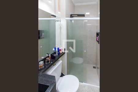 Casa de condomínio para alugar com 120m², 3 quartos e 2 vagas Casa de condomínio para alugar com 120m², 3 quartos e 2 vagasBanheiro da Suíte