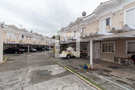 Casa de condomínio para alugar com 120m², 3 quartos e 2 vagas Casa de condomínio para alugar com 120m², 3 quartos e 2 vagasÁrea comum