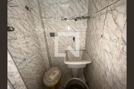 Apartamento para alugar com 70m², 2 quartos e 1 vagaBanheiro e área de serviço