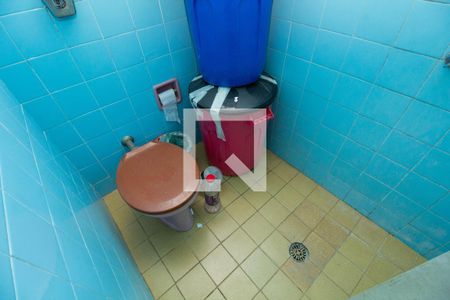 Casa à venda com 197m², 2 quartos e 3 vagasBanheiro 2