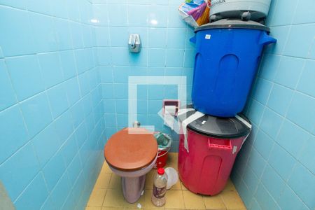 Casa à venda com 197m², 2 quartos e 3 vagasBanheiro 2