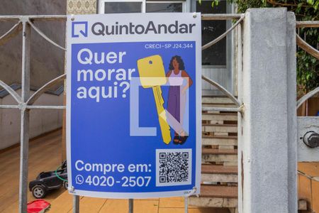 Casa à venda com 197m², 2 quartos e 3 vagasFachada - plaquinha