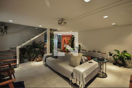 Sala de casa de condomínio à venda com 3 quartos, 157m² em Vila Andrade, São Paulo