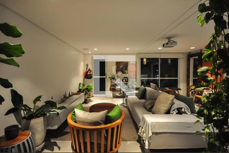 Sala de casa de condomínio à venda com 3 quartos, 157m² em Vila Andrade, São Paulo