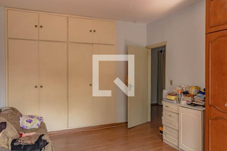 Casa à venda com 164m², 3 quartos e 8 vagasQuarto 3