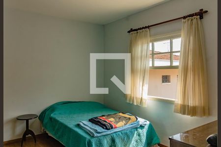 Casa à venda com 164m², 3 quartos e 8 vagasQuarto 2