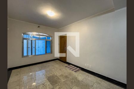 Sala de casa para alugar com 3 quartos, 139m² em Vila Pedroso, São Paulo
