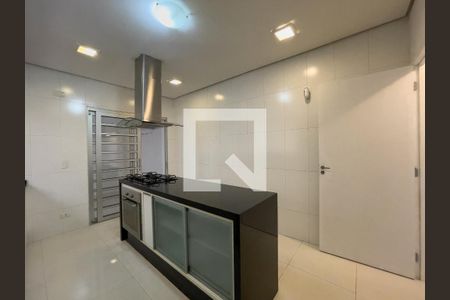 Casa para alugar com 139m², 3 quartos e 2 vagas Casa para alugar com 139m², 3 quartos e 2 vagasCozinha