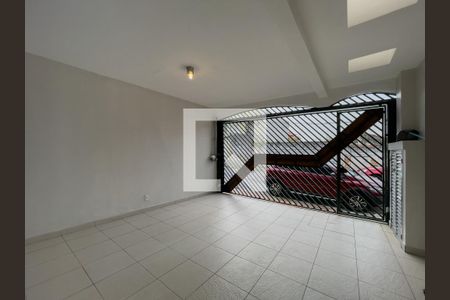 Casa para alugar com 139m², 3 quartos e 2 vagas Casa para alugar com 139m², 3 quartos e 2 vagasGaragem
