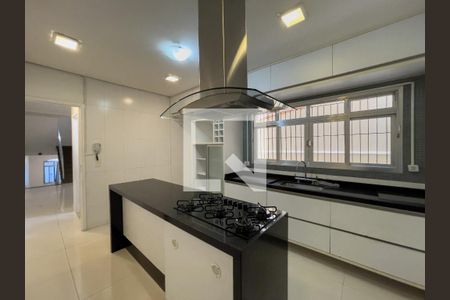 Casa para alugar com 139m², 3 quartos e 2 vagas Casa para alugar com 139m², 3 quartos e 2 vagasCozinha