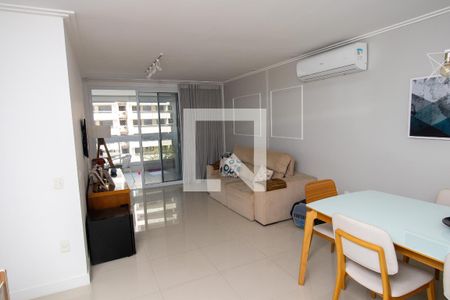Apartamento à venda com 115m², 3 quartos e 2 vagasSala