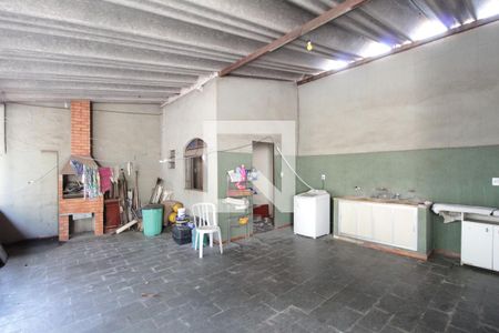 Casa à venda com 370m², 5 quartos e 4 vagasArea Gourmet