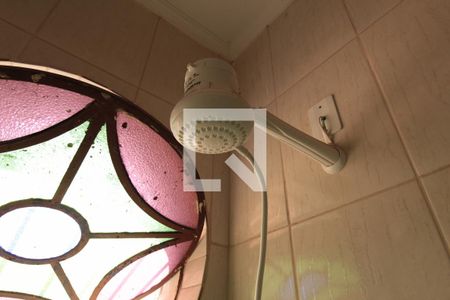 Casa à venda com 370m², 5 quartos e 4 vagasBanheiro da Suite 2