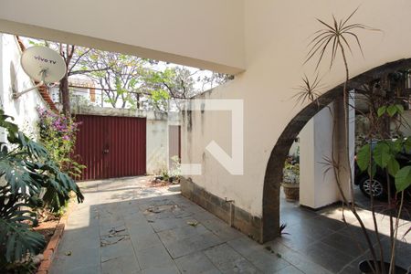 Casa à venda com 370m², 5 quartos e 4 vagasGaragem