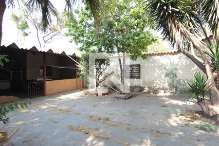 Casa à venda com 370m², 5 quartos e 4 vagasQuintal