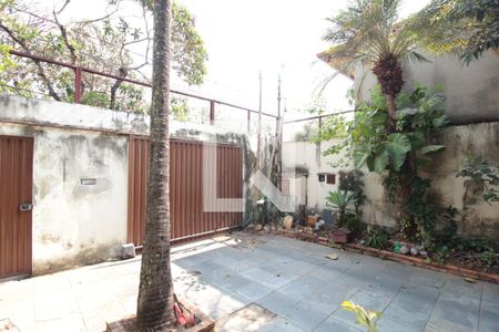 Casa à venda com 370m², 5 quartos e 4 vagasGaragem